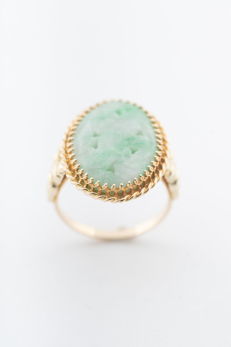 Geelgouden ring met jade