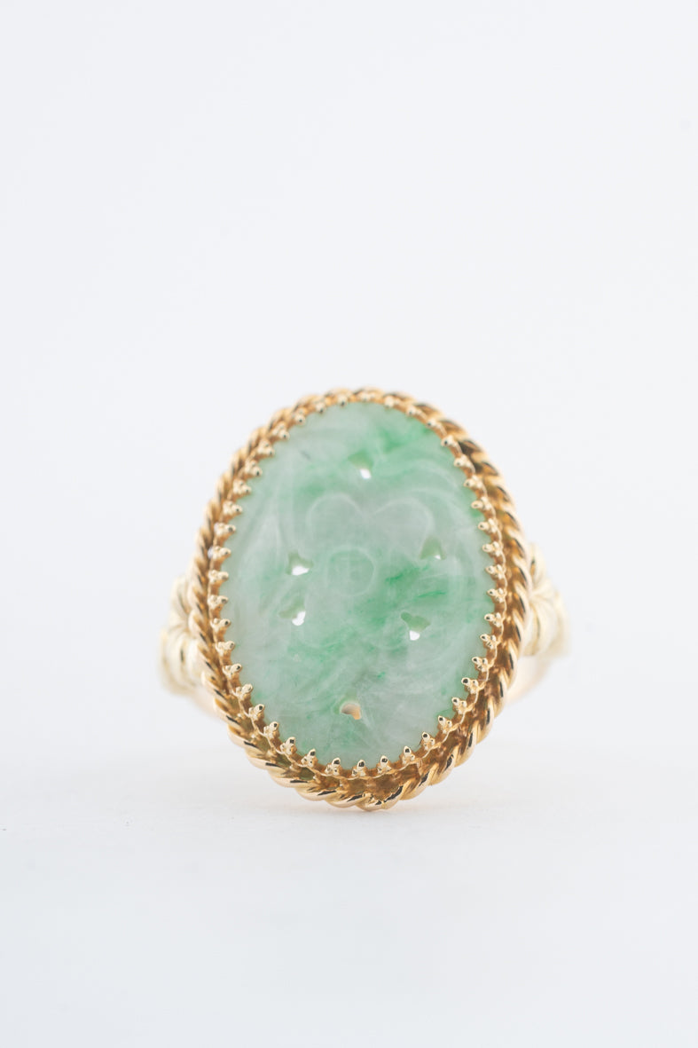 Geelgouden ring met jade