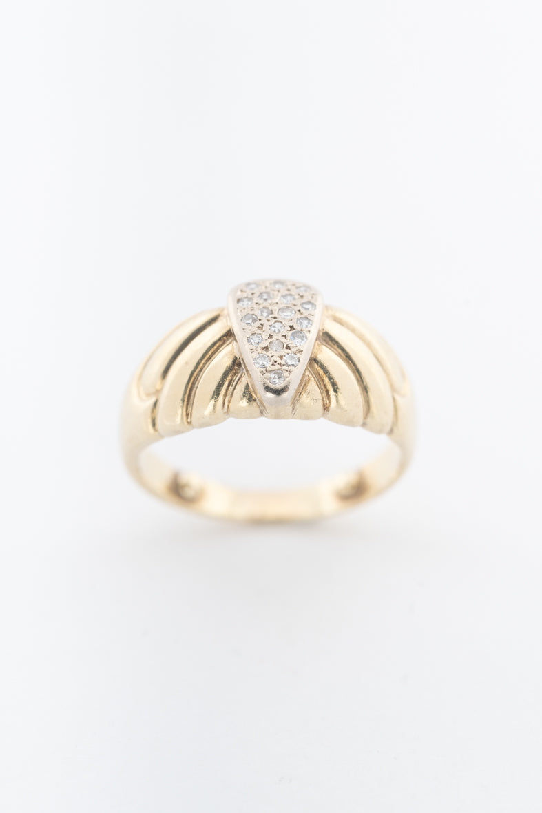 Geelgouden ring met diamanten