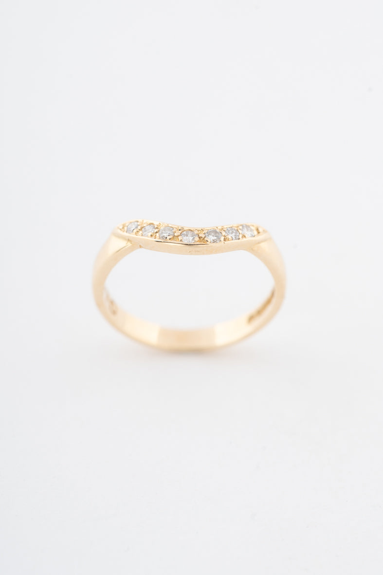 Geelgouden Engelse ring met briljanten