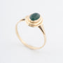 Geelgouden ring met groene agaat
