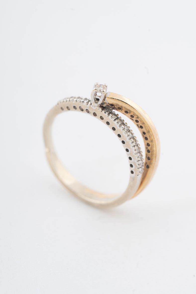 Wit/geelgouden ring met briljanten