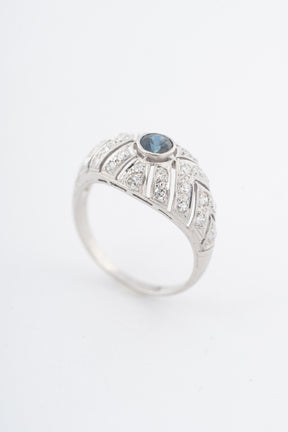 Platina bandring met blauwe spinel en diamanten
