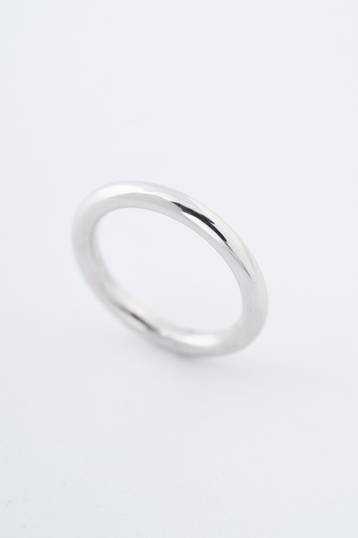 Wit gouden ring van het merk Bron