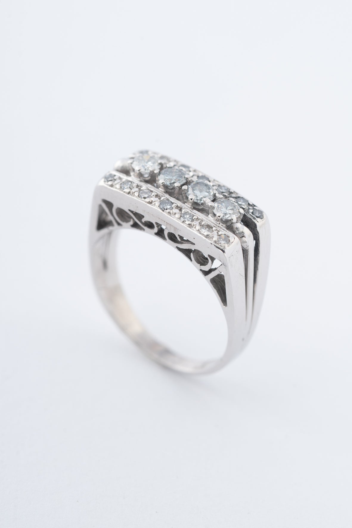 Wit gouden dubbele rij ring met briljanten en diamanten