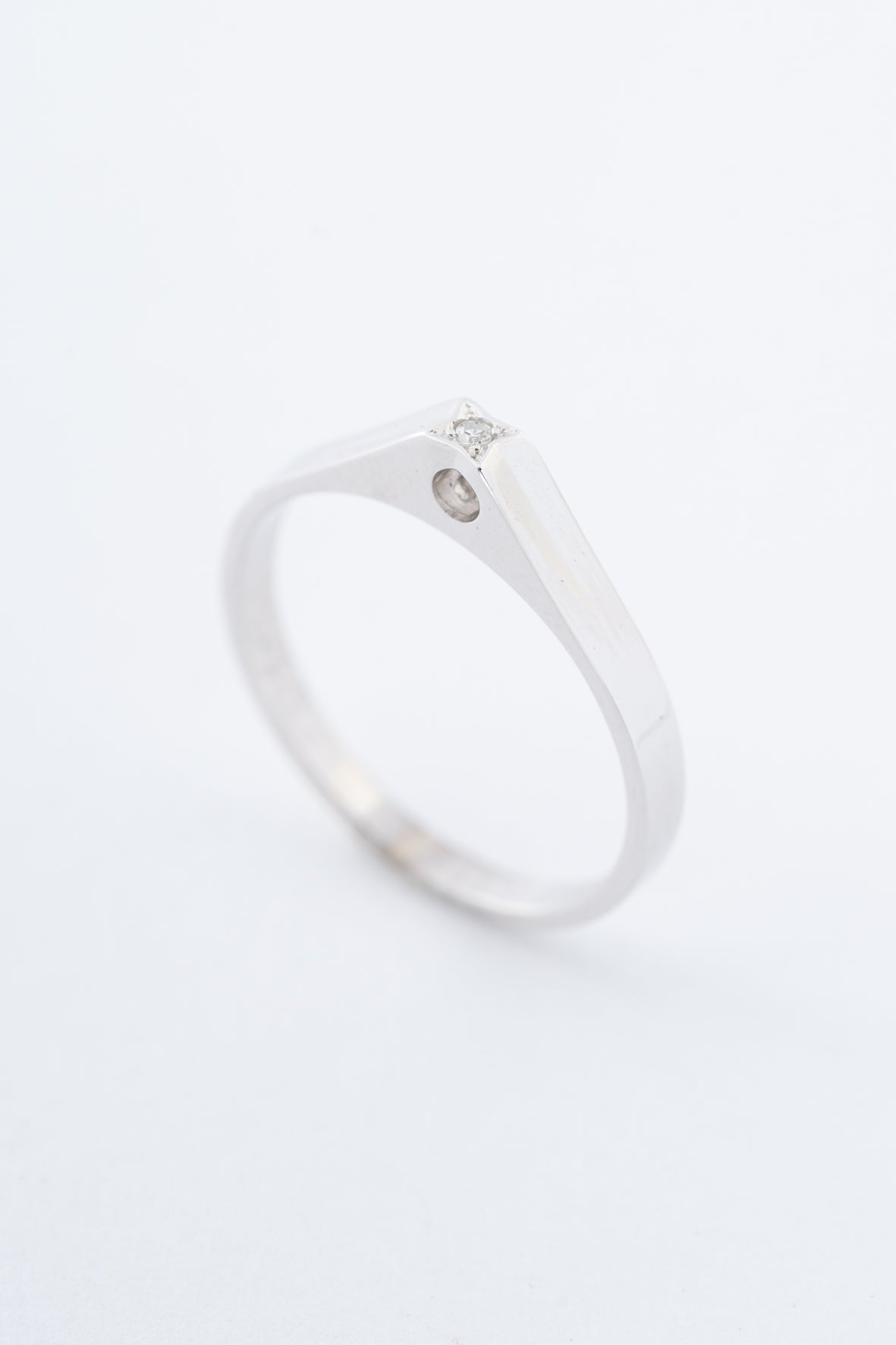 Wt gouden solitair ring met diamant
