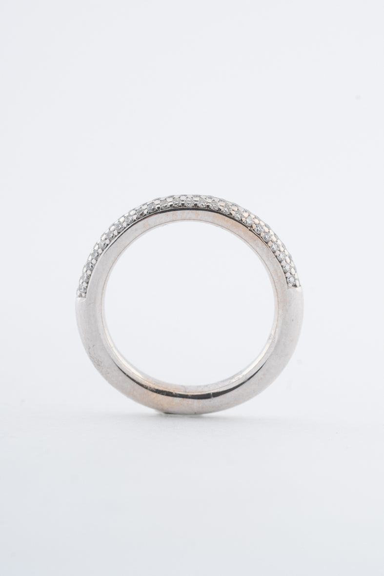 Witgouden 3-rijen half alliance ring met briljanten van het merk Bron