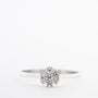 Witgouden entourage ring met briljanten