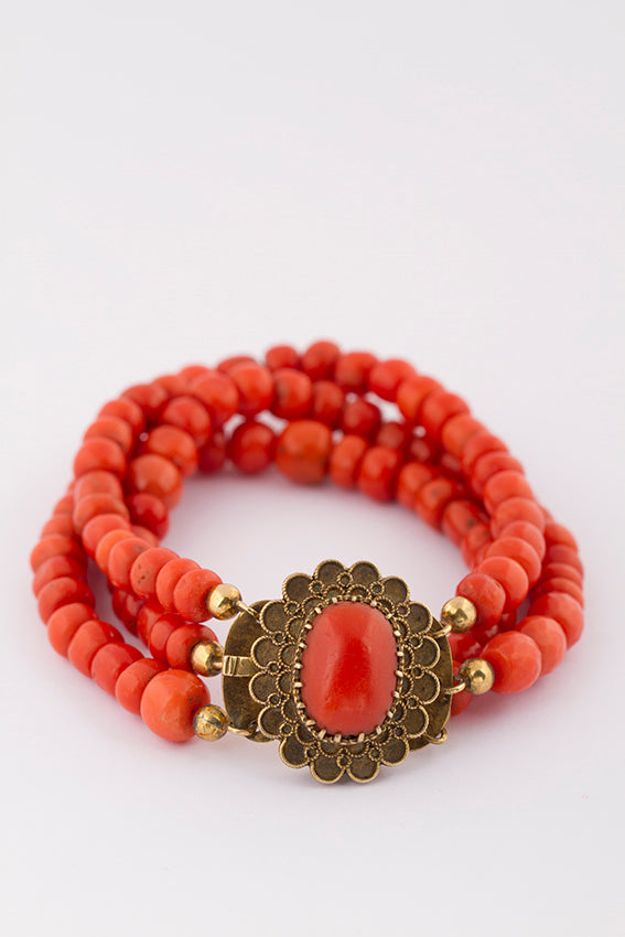 Red coral bracelet with gold clasp