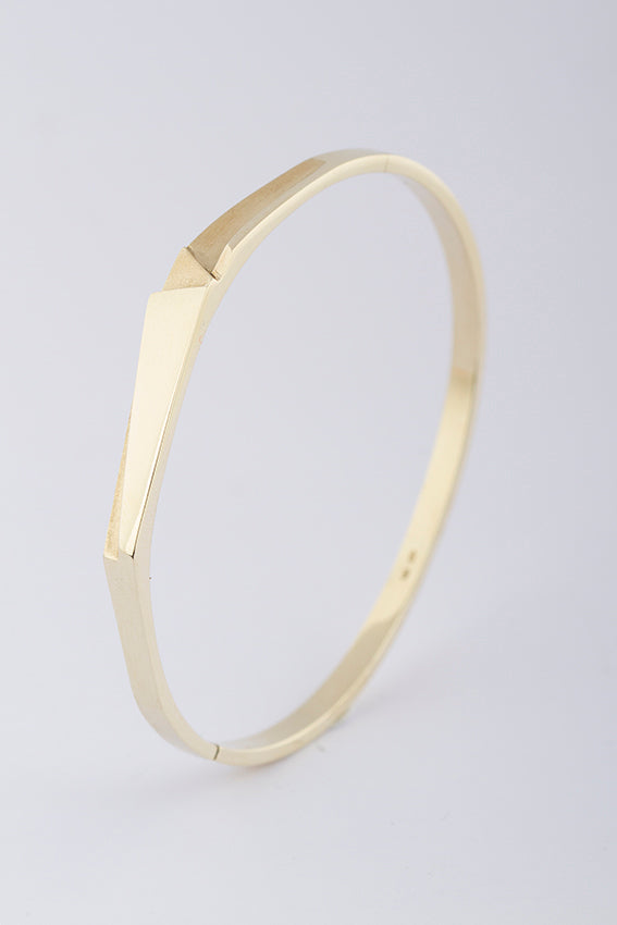 Solid gold bangle/bracelet