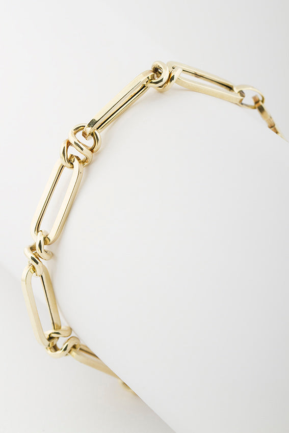 Gold close-for-ever bracelet