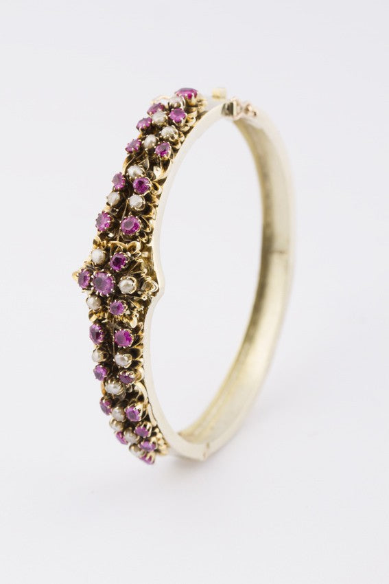 Antique gold bracelet with rubies and pearls (Bwg)