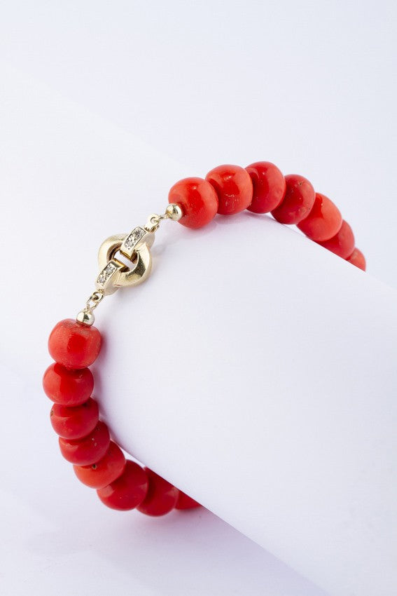 Red coral bracelet with gold clasp