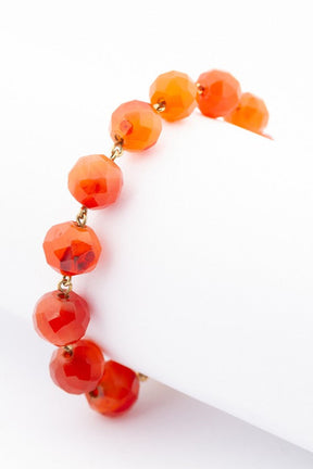 Carnelian bracelet strung on gold with gold clasp