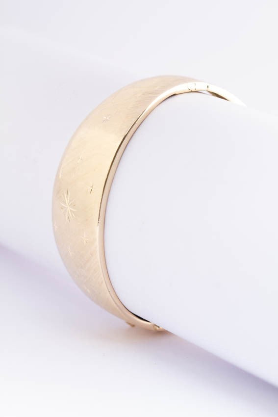 Gouden gematteerde slaven armband