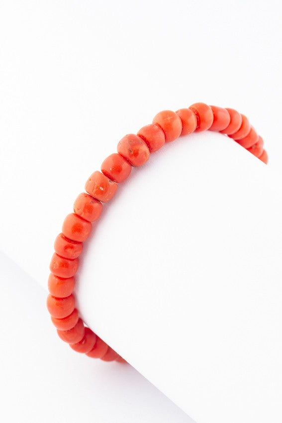 Antieke bloedkoralen armband aan gouden slot