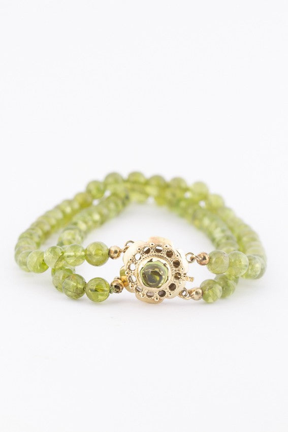2-strengs peridoot armband aan gouden slot