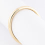 Gouden bangle armband met scharnier sluiting