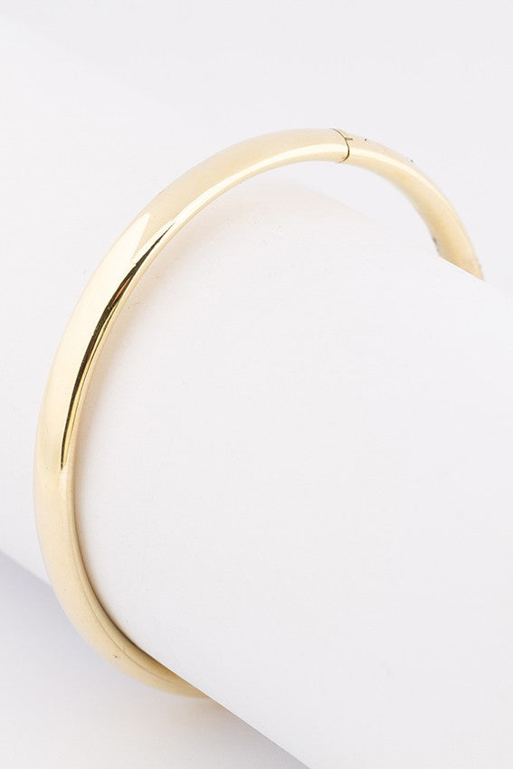 Gouden bangle met scharnier sluiting (grote maat)