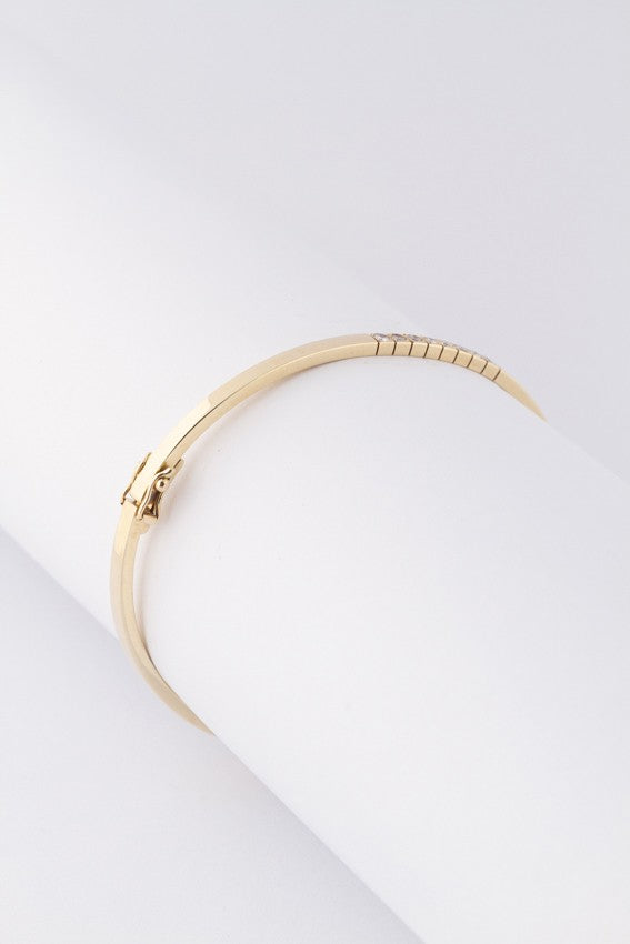 Gouden armband met 8 briljanten en scharnier sluiting