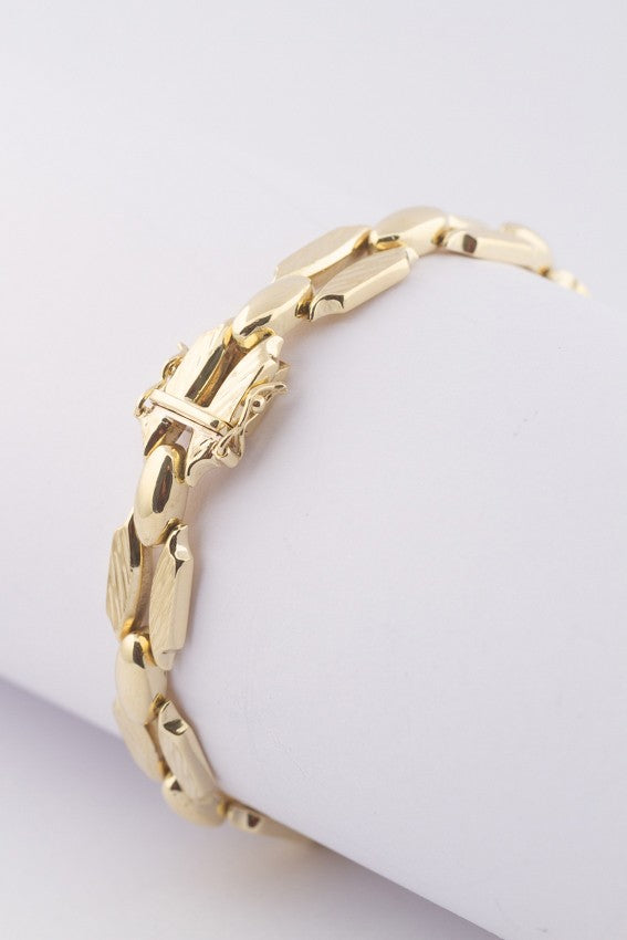 Gold link bracelet