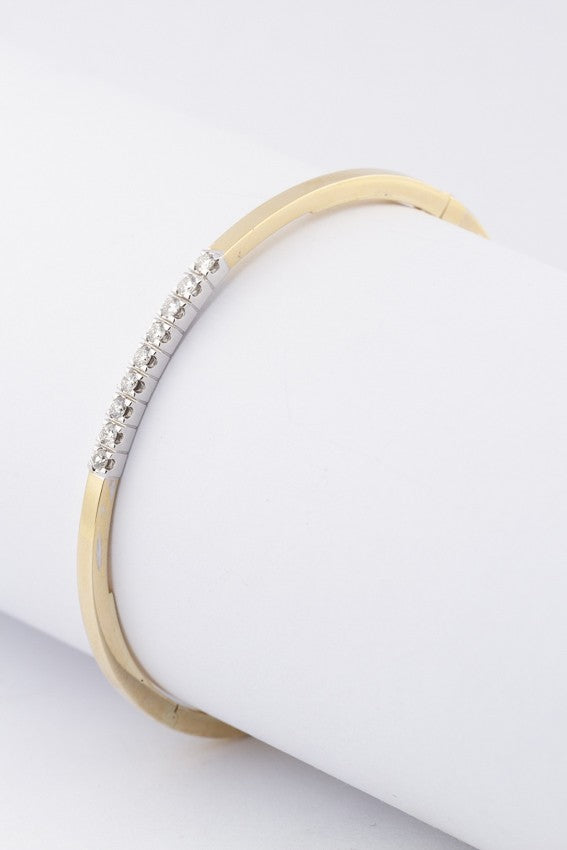 Gouden bangle met briljanten