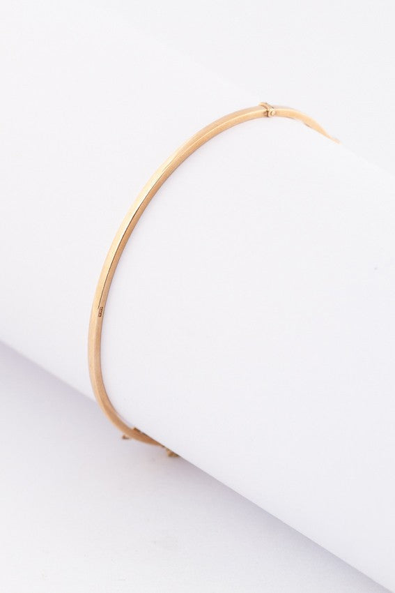 Antique gold bangle with old-cut diamonds