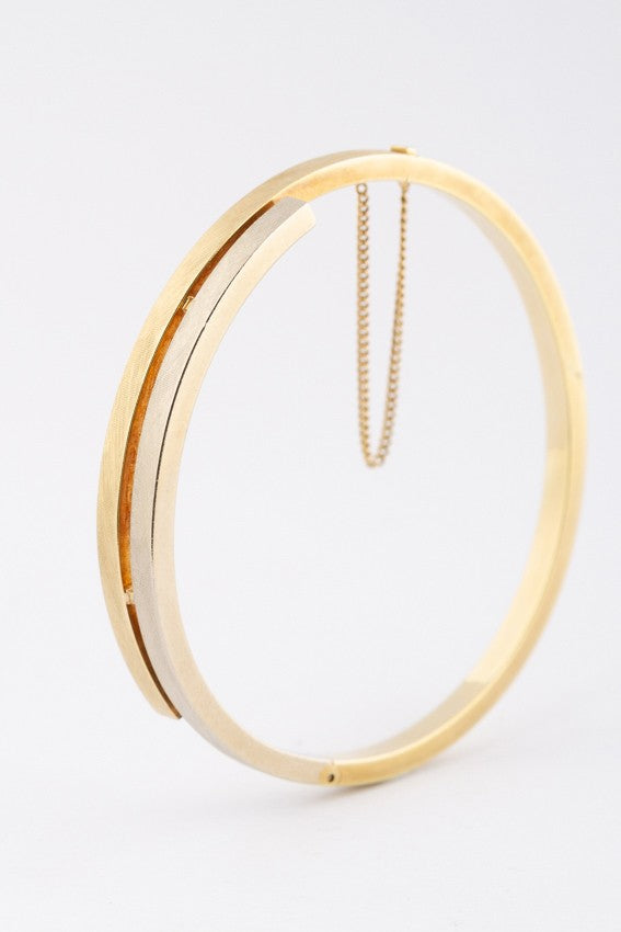White/yellow gold matte bangle with hinge closure