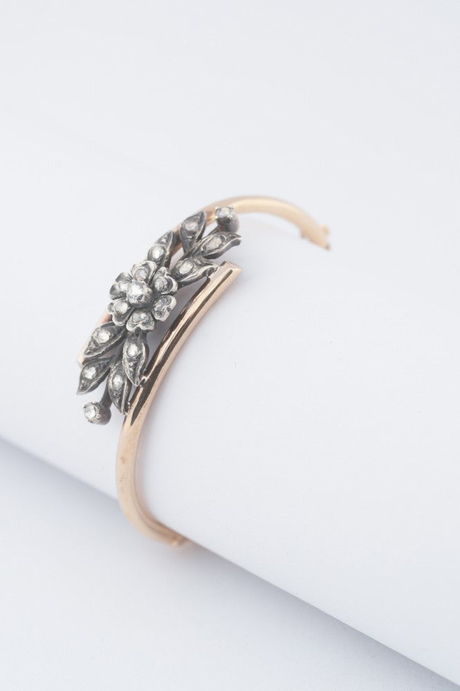 Antique gold bangle with rose-cut diamonds