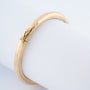 Gouden gegraveerde bangle met scharnier sluiting