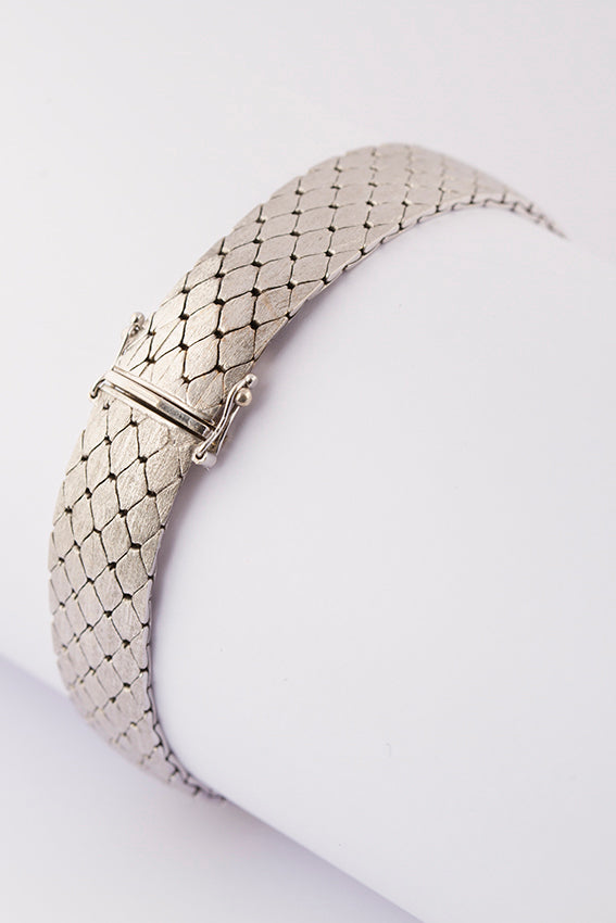 White gold link bracelet