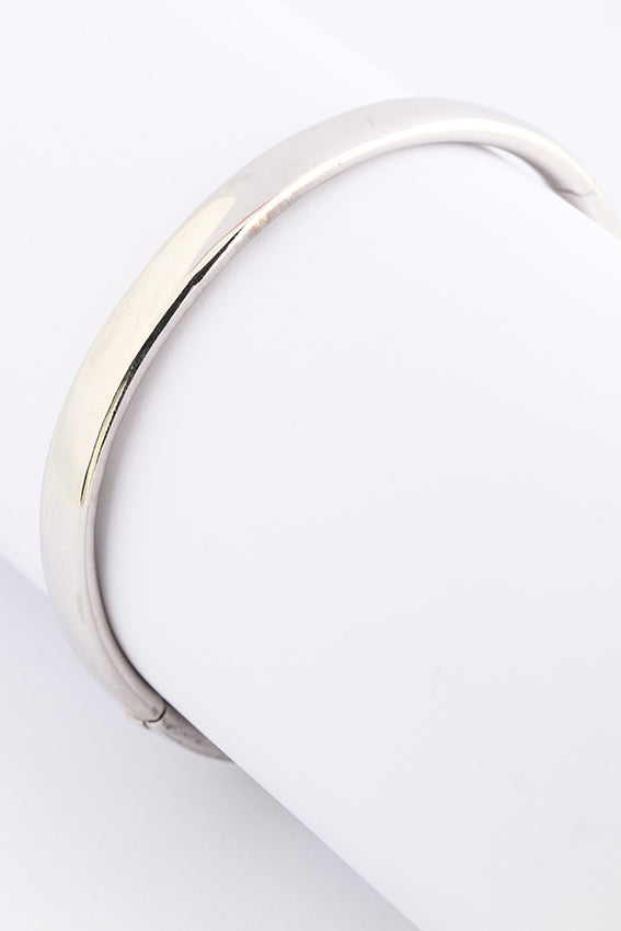 White gold bangle bracelet
