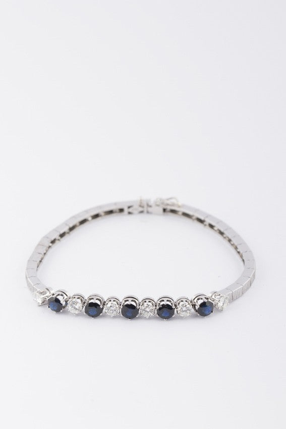 White gold bracelet with brilliant and sapphire