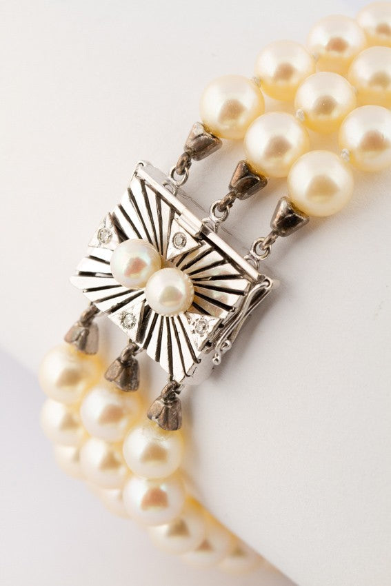 Cultured pearl bracelet