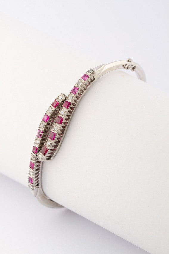 White gold slave bracelet with ruby ​​and diamonds