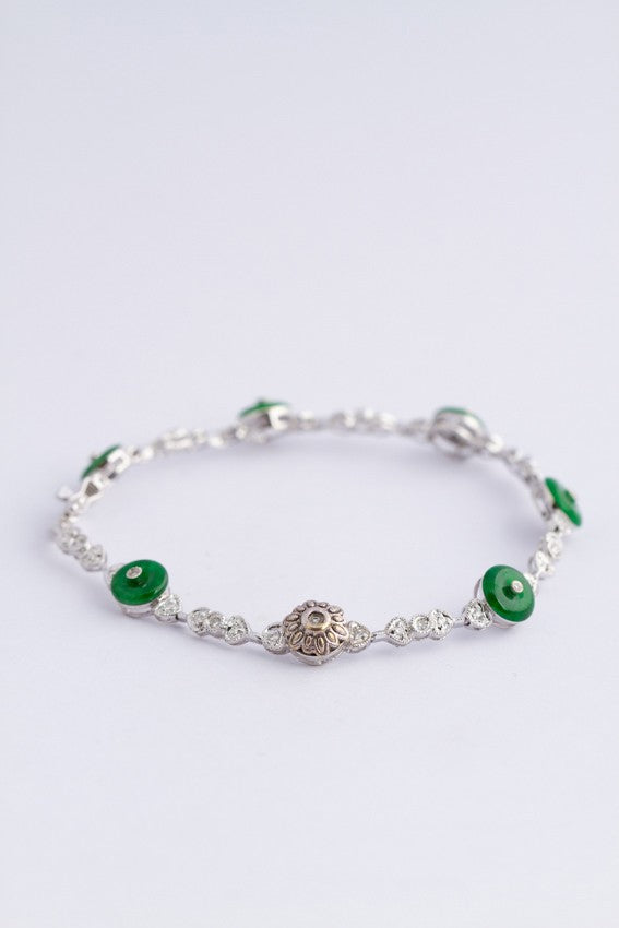 White gold bracelet with jade and diamonds