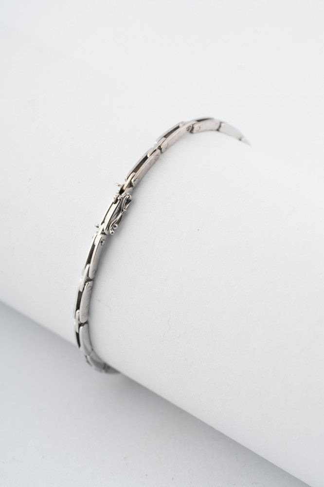 White gold Art Deco link bracelet with a brilliant and diamonds