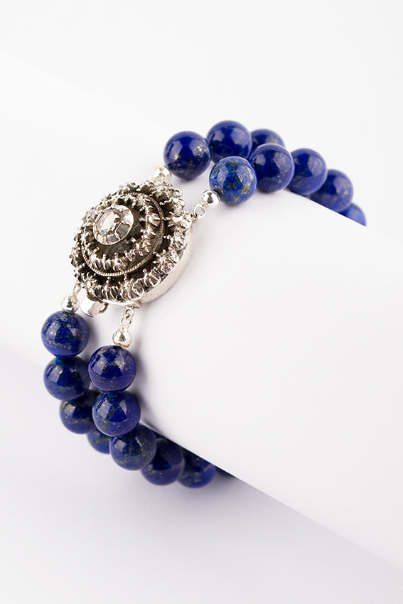 Lapis lazuli bracelet with antique clasp