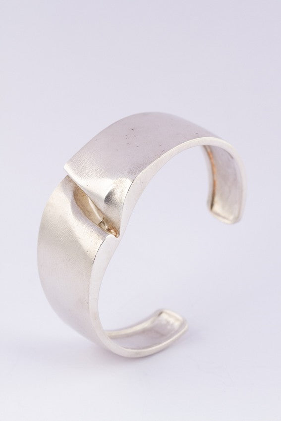 Silver clamp bracelet from the Lapponia brand.