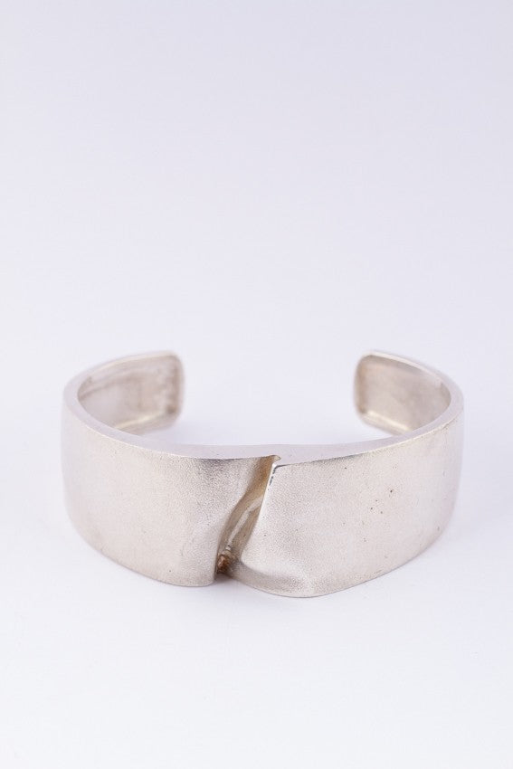 Silver clamp bracelet from the Lapponia brand.