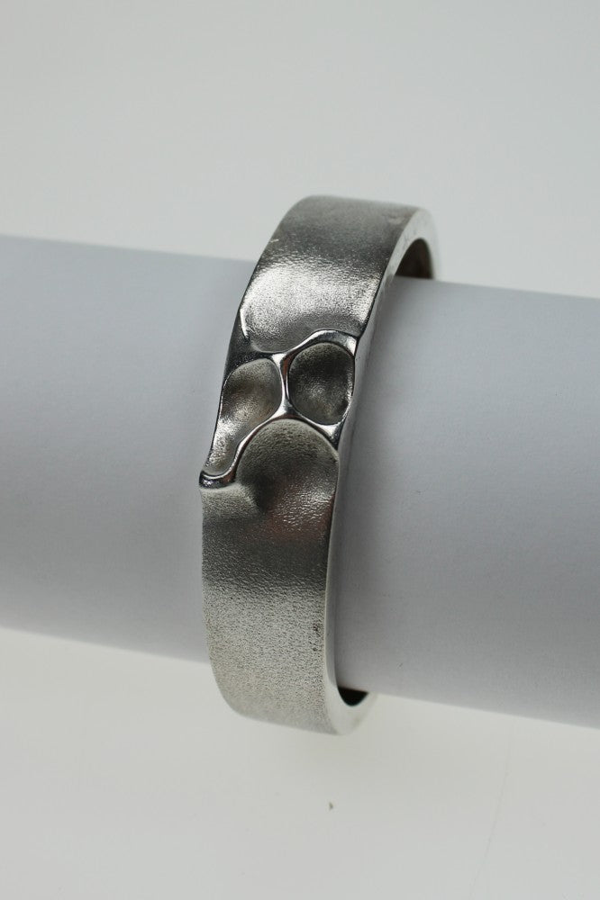 Silver clamp bracelet