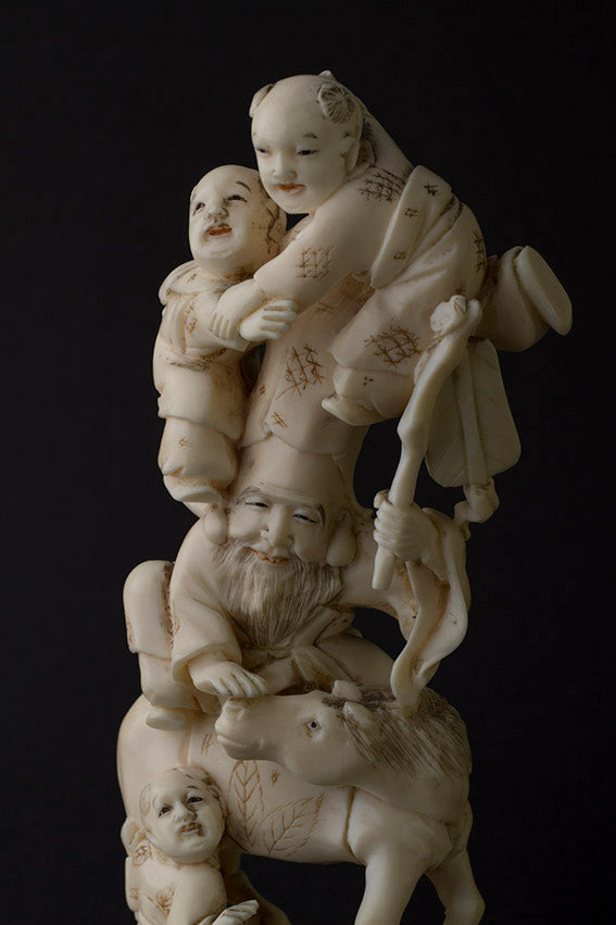 Ivory Laotse with fools