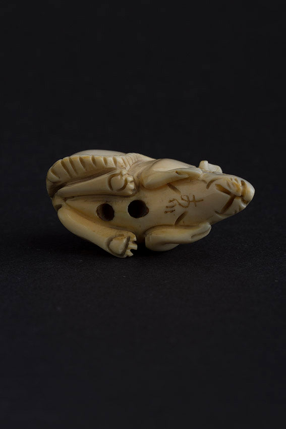 Antique ivory netsuké rat