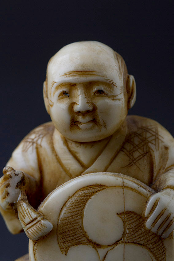 Ivory drummer
