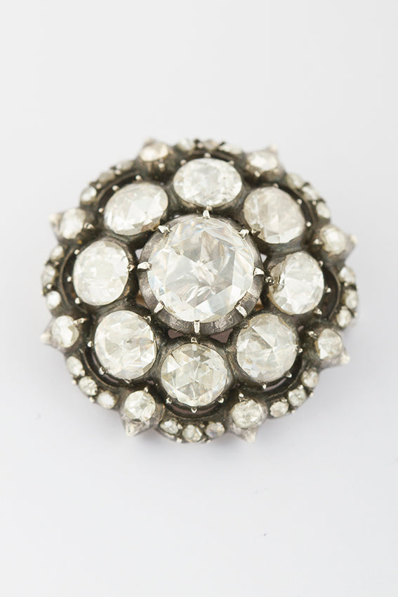 Gouden entourage broche met grote roos diamanten