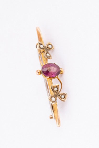 Antique Victorian brooch with amethyst and pearls
