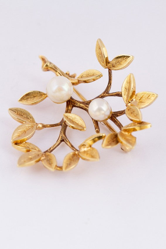 Gold branch brooch with pearls