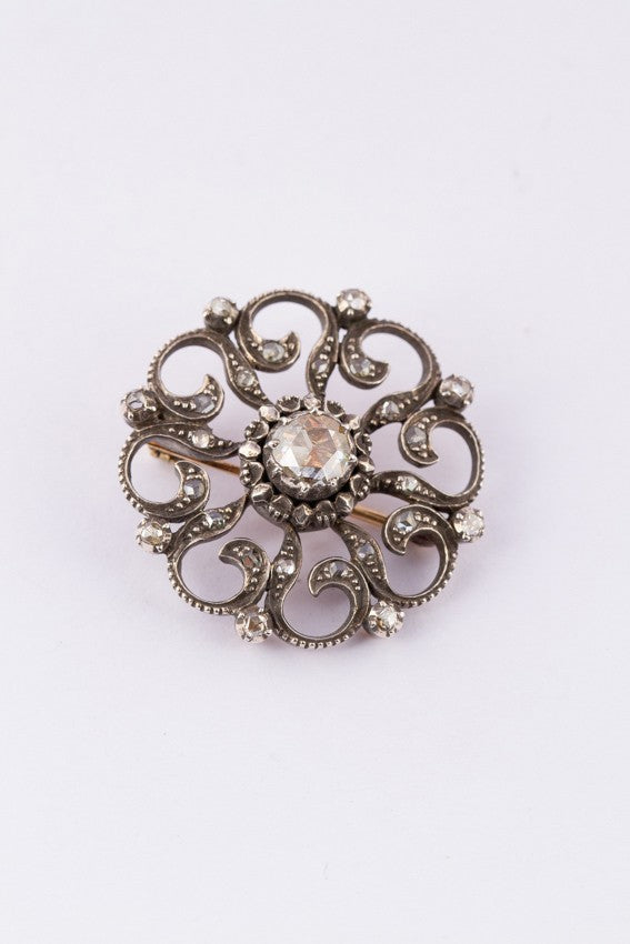 Antique gold brooch with diamonds