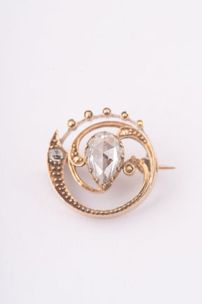 Gold brooch with rose-cut diamonds
