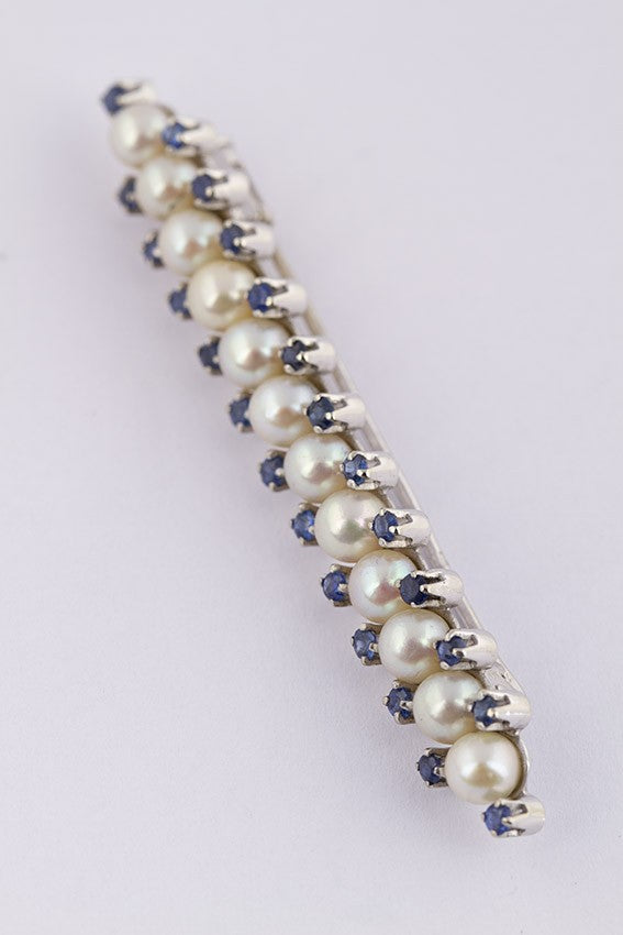 white gold brooch with cultured pearls and sapphires